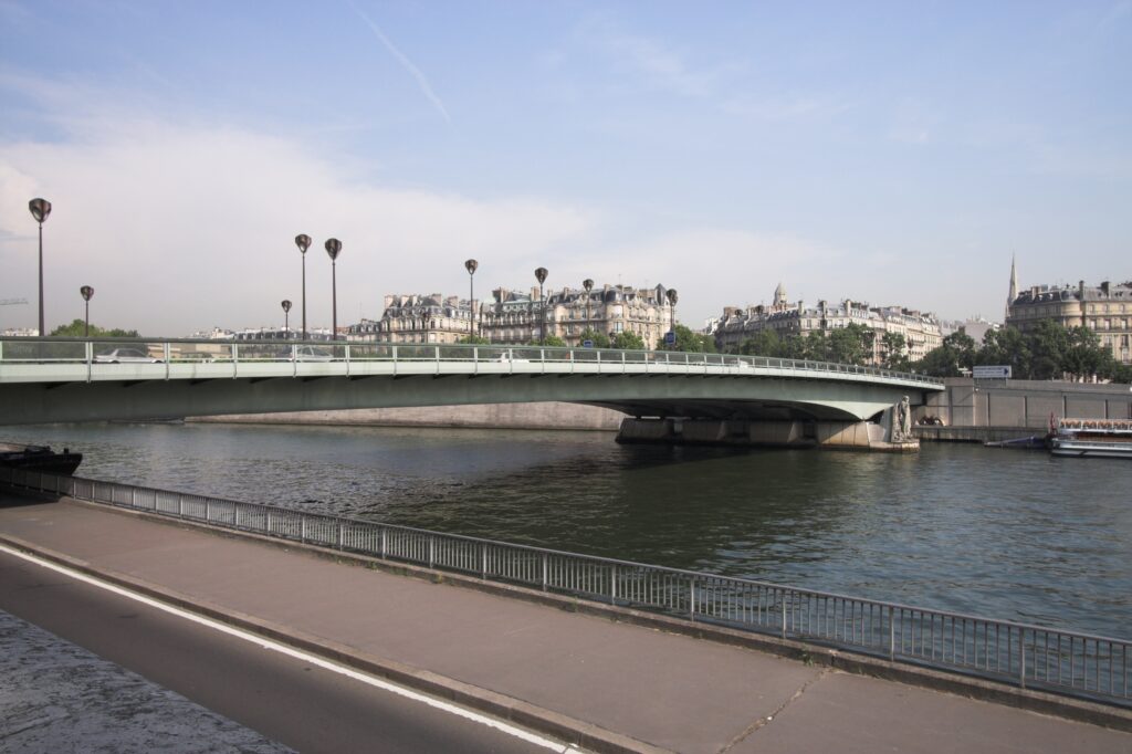 pont de l'alma